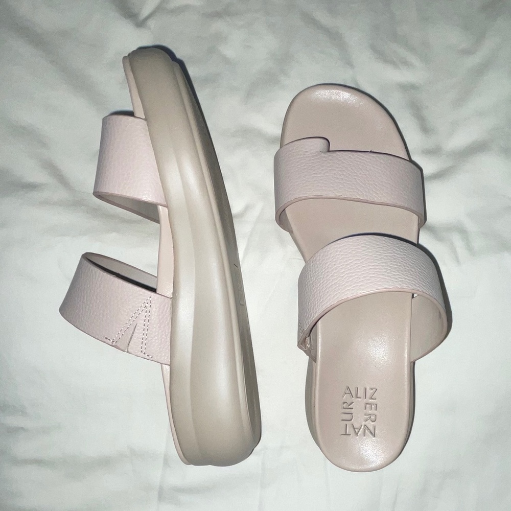 NATURALIZER Drift 2 Sandals in sand brown